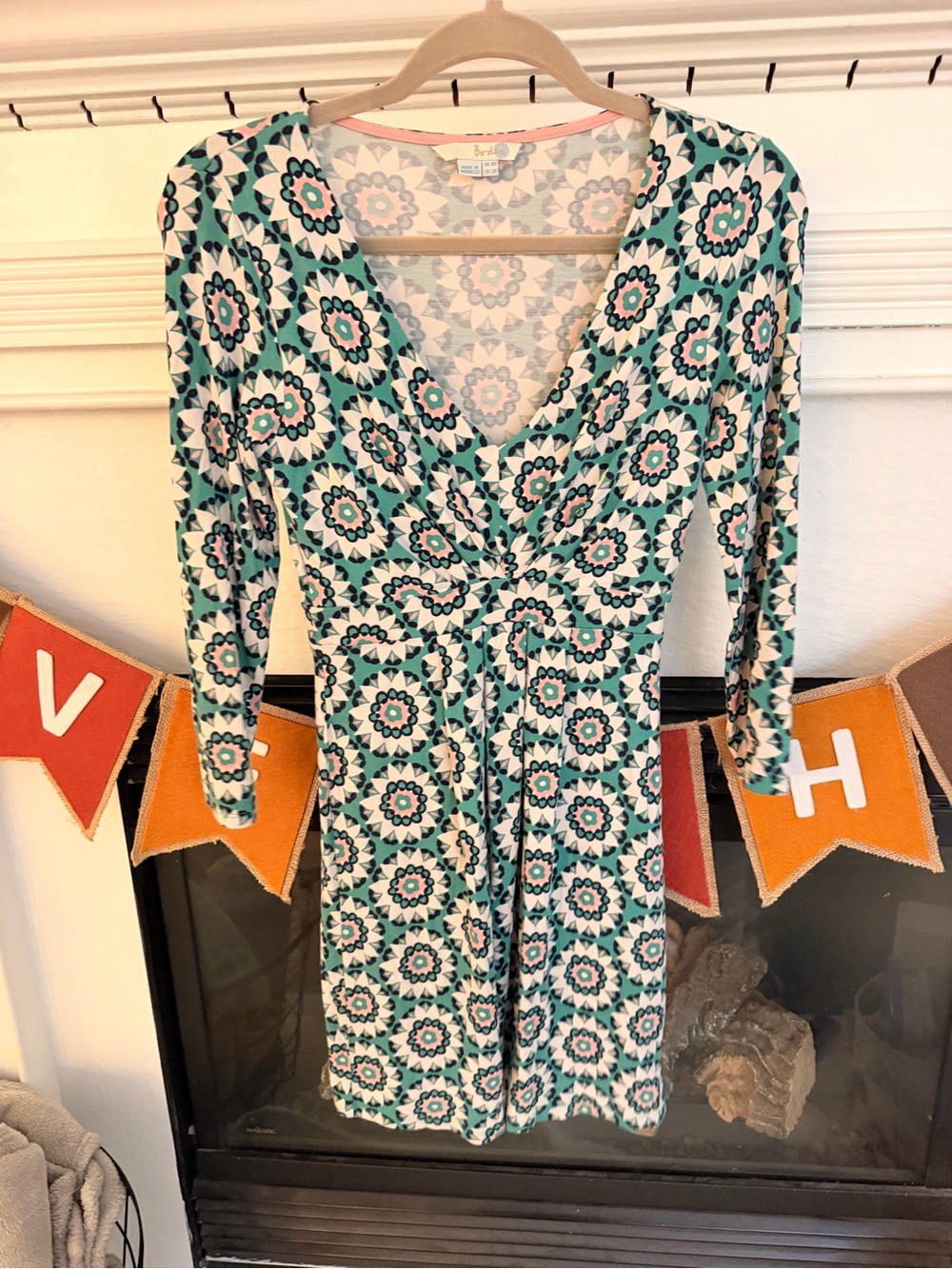 Boden Teal and White Geometric Floral V-Neck Long Sleeve Dress